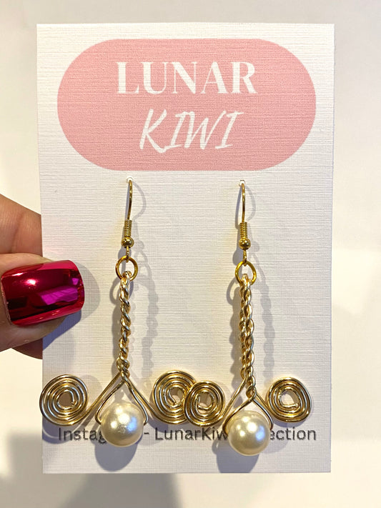 Pearl drop earrings