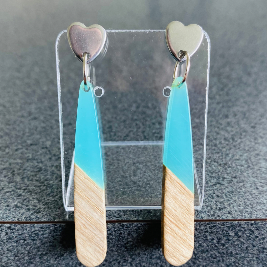 Aqua resin & wood Teardrops