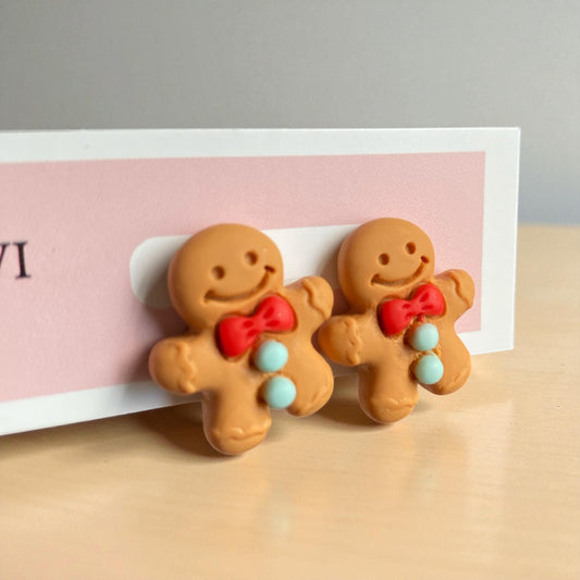Gingerbread Studs