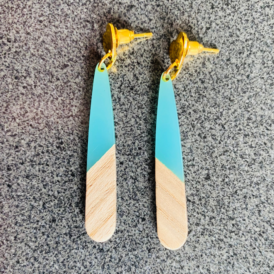 Aqua resin & wood Teardrops