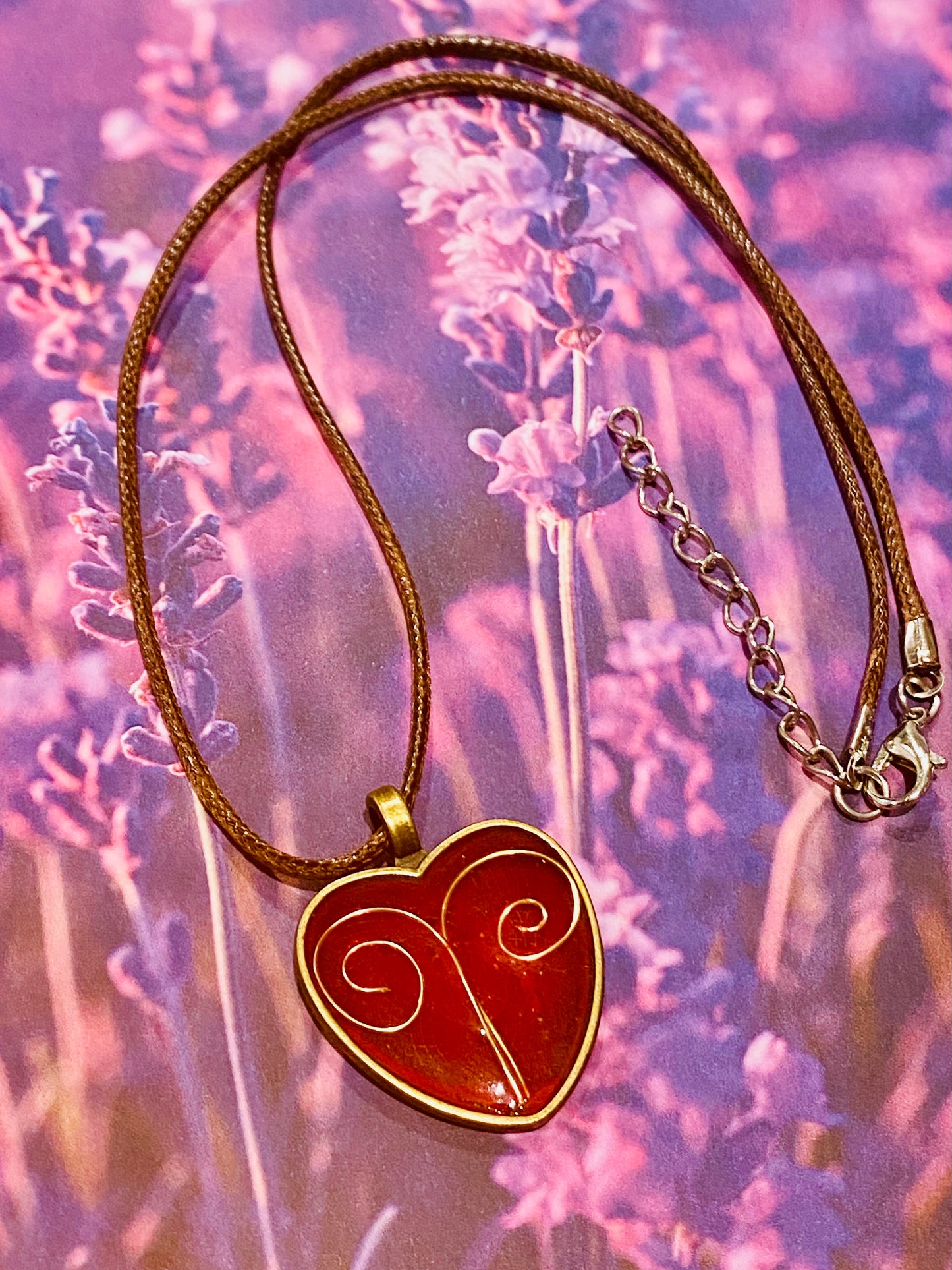 Red wire heart resin pendant